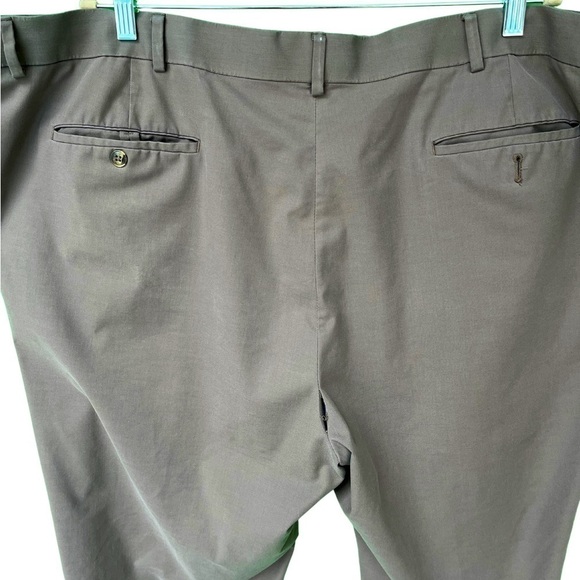Roundtree and Yorke TravelSmart Dress Pants. Mocha. 46 x 29 - Picture 2 of 8
